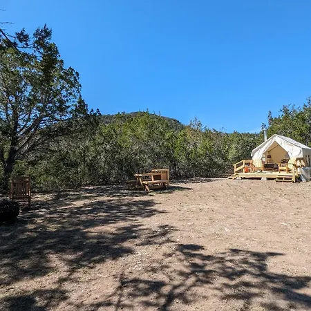 A Peace Of Heaven Cabins And Rv Vanderpool Exterior photo